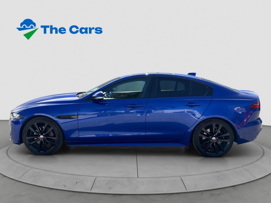 Jaguar XE R-Dynamic Black 250HP Petrol Automatic