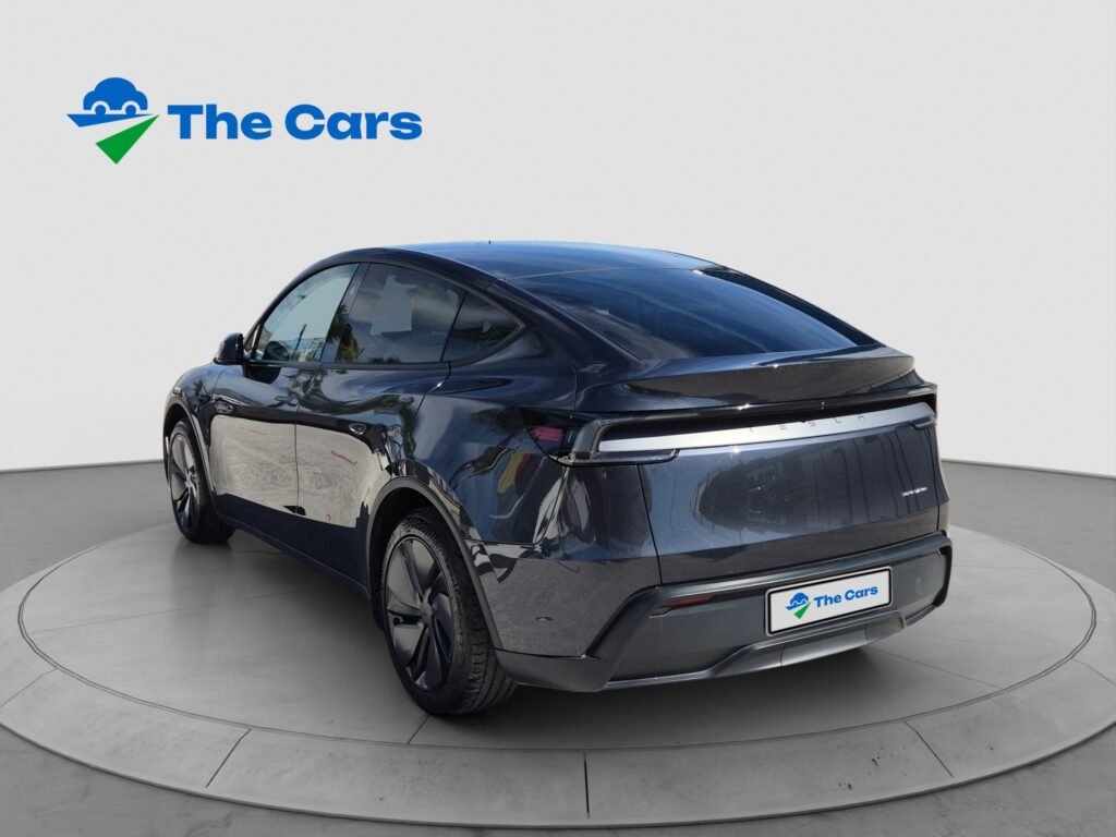 Tesla Model Y Gran Autonomía (Long Range) RWD SÓLO 24.600 KM ETIQUETA CERO INTERIOR BLANCO PANTALLA TRASERA ITV HASTA 2029